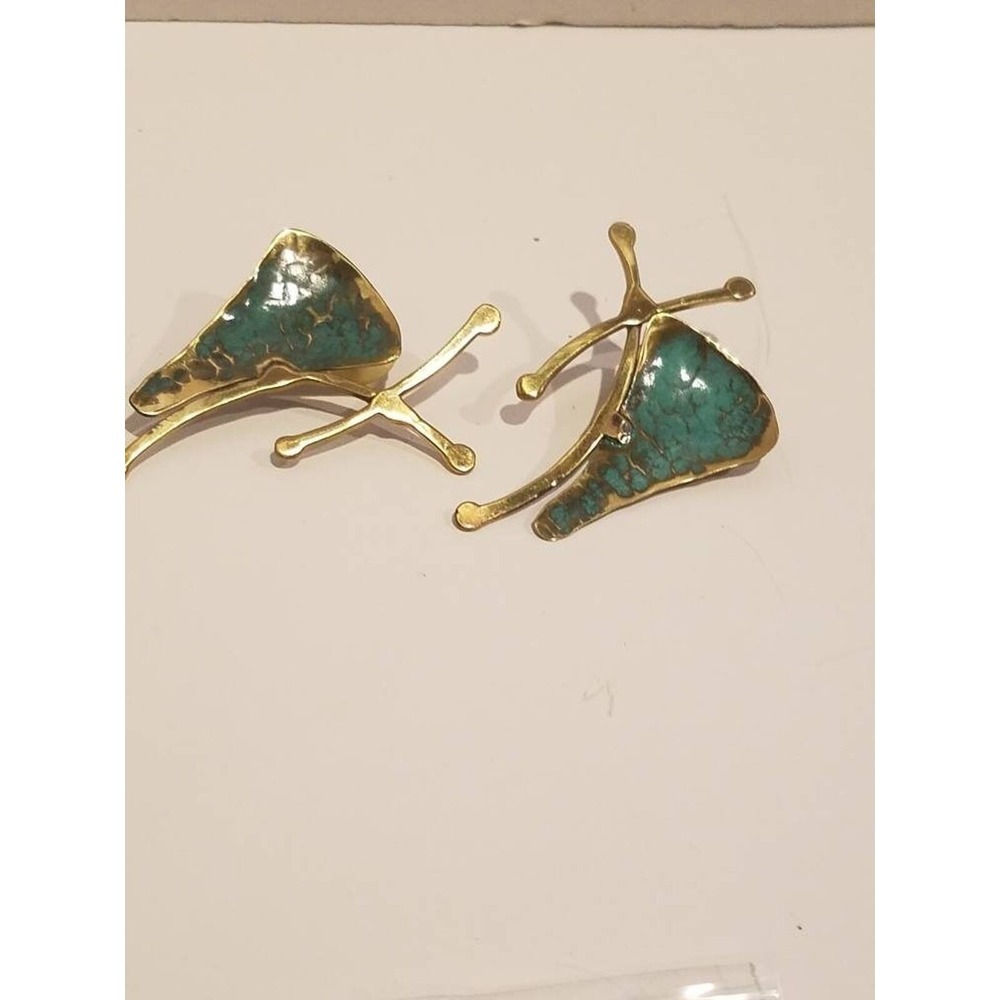 Vintage hammered gold with‎ green earrings